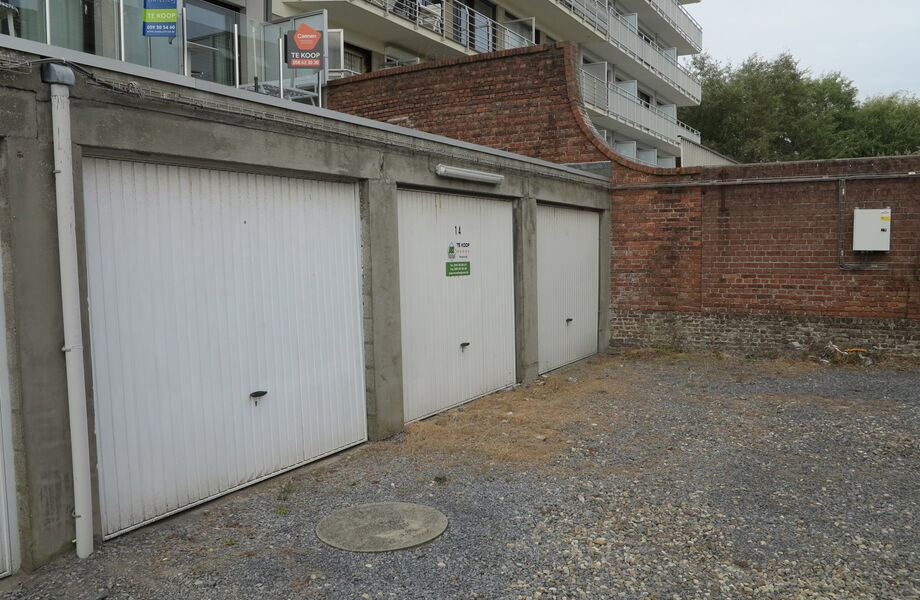 Garage (ferme) à vendre a Westende