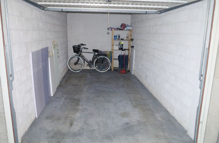 Gesloten garagebox te koop in Westende